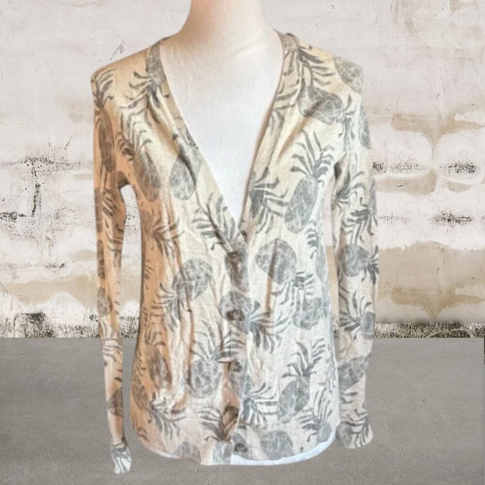 Mossimo Supply Co. Beige and Gray Floral Cardigan Size Small